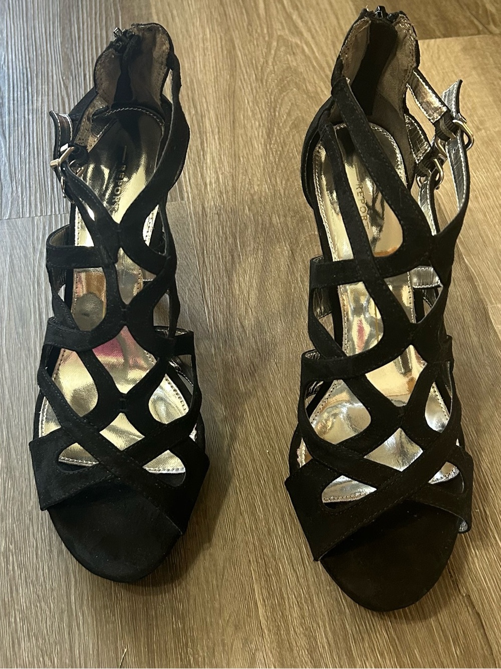 ❤️3/30SALE❤️ Black Suede Strappy Cage Platform Heels Size 11 Like New - Picture 2 of 7